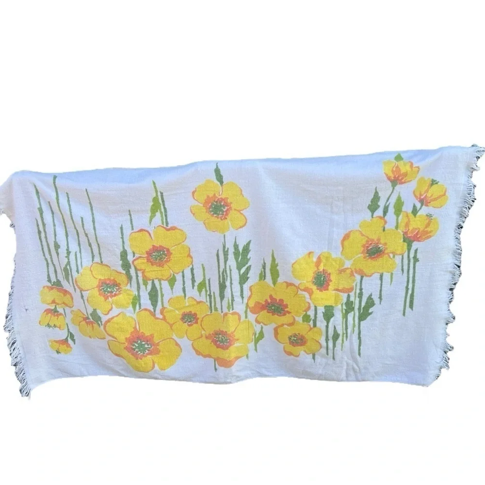 VTG MCM Poppies Fringed Oversized Bath Beach Pool Towel Vera Neumann? 35x58 FLAW